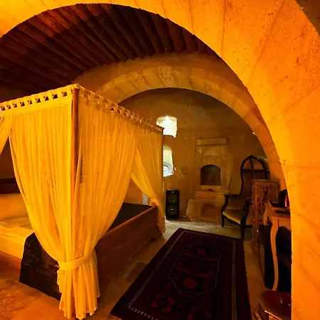 Patina Cappadocia מלון אוצ'יסר