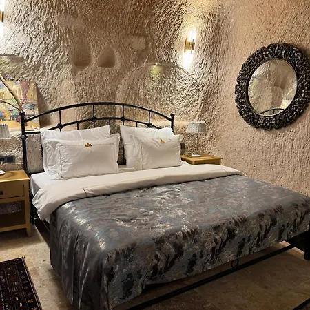 Patina Cappadocia מלון אוצ'יסר