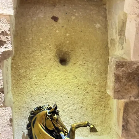 Patina Cappadocia מלון אוצ'יסר